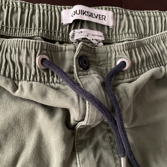Quiksilver XXL Green shorts mens Original Surf Company‎ Boardriding Apparel - Picture 1 of 7